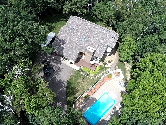 3rd image of 227 Plainview Dr