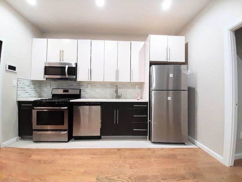 1st image of 1833 Park Pl #3R