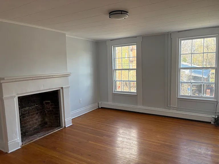 14 Main St #1 — Photo 12
