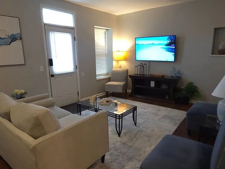 3634 Blaine Ave #1 — Photo 3