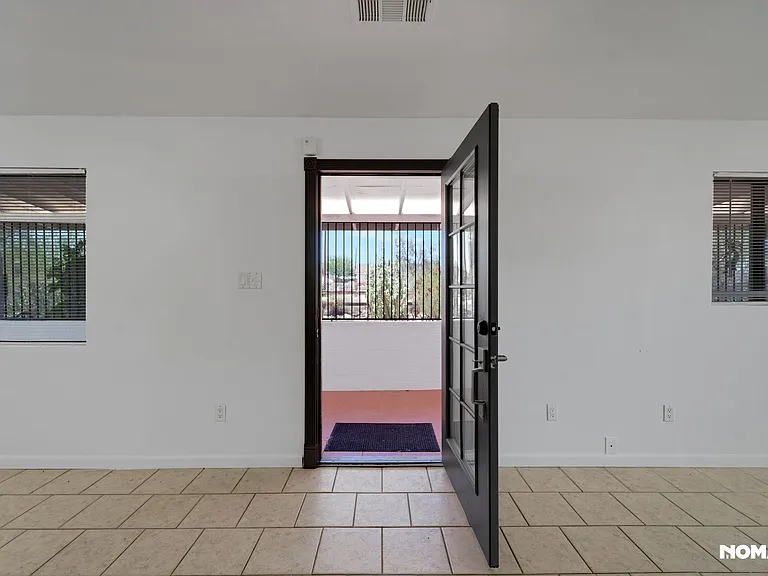 2837 E Campo Bello Dr — Photo 33