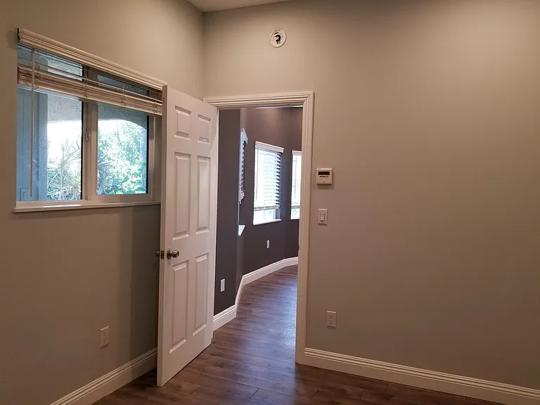 208 S Encinitas Ave — Photo 14