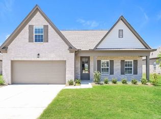 5408 Kennesaw Dr, Millington, TN 38053