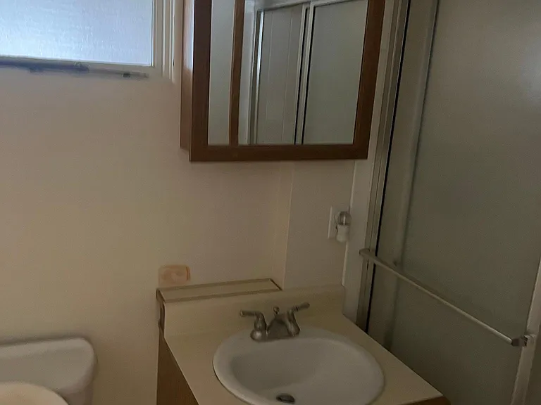 740 Watkins Dr — Photo 4