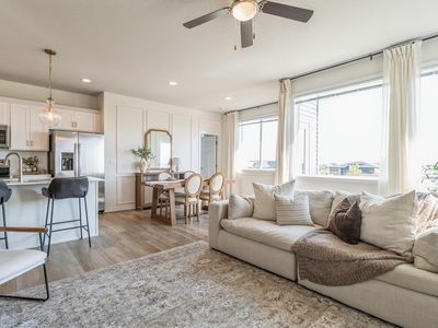 16631 Mill Pond Dr, Urbandale, IA, 50323