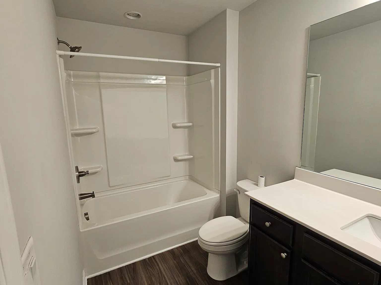 3 bed, 2114 sqft, $2,650 — Photo 4