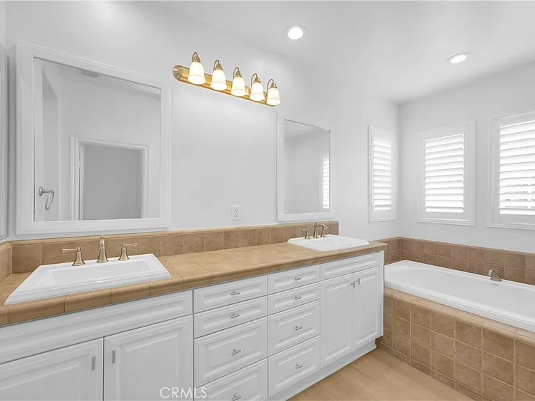 5271 Pearce Dr — Photo 33