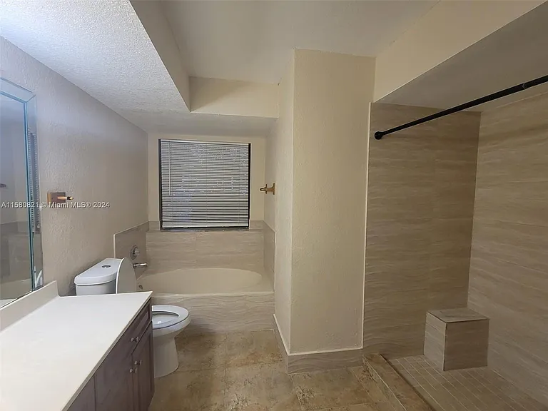 9673 SW 138th Ave #QDR1 — Photo 13
