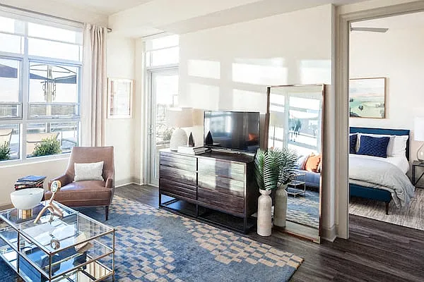 Park Central Raleigh Apartments — Photo 9