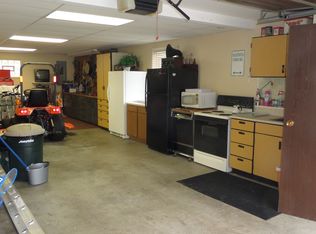 696 Simpson Howell Rd, Elizabeth, PA 15037