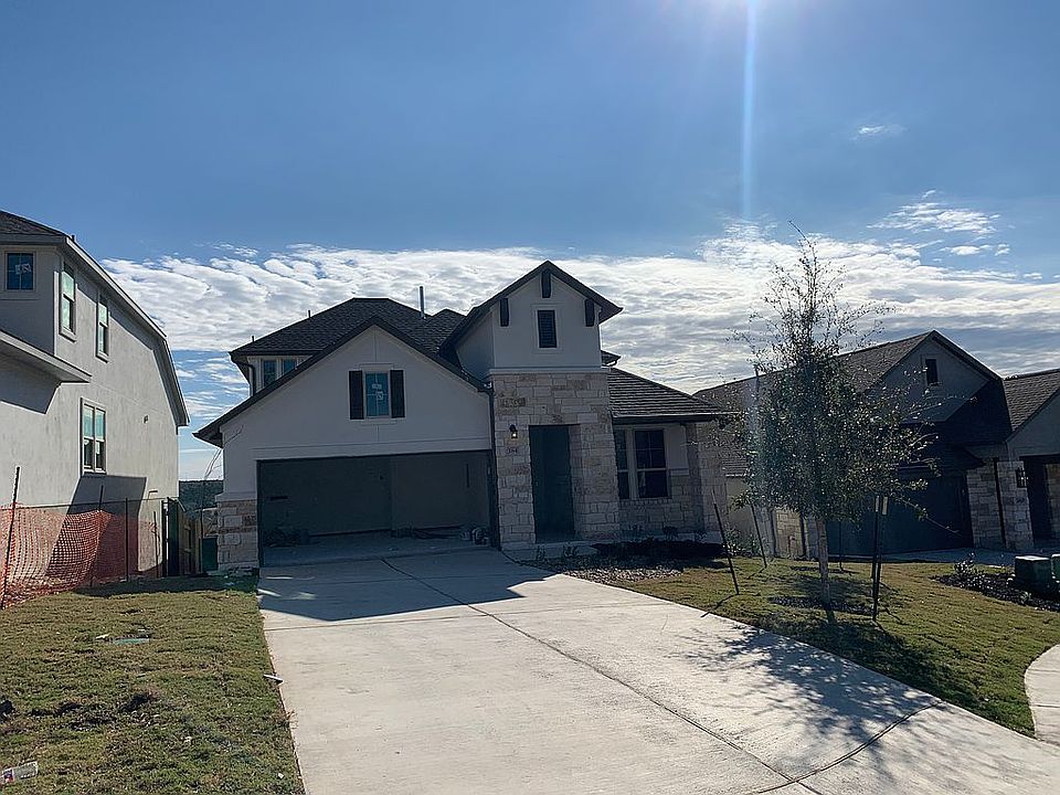 2nd image of 384 Pisa Ln