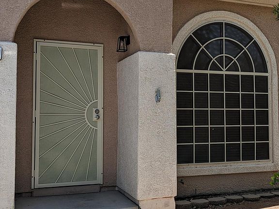 Front Entrance with NEW Security Screen Door