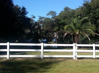 112 Fort Fremont Rd, Saint Helena Island, SC 29920