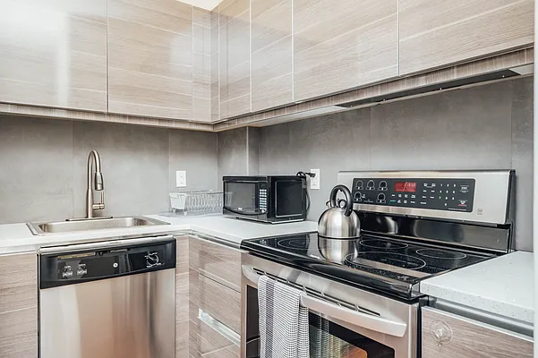 Rented by Carnegie Management Inc | media 29