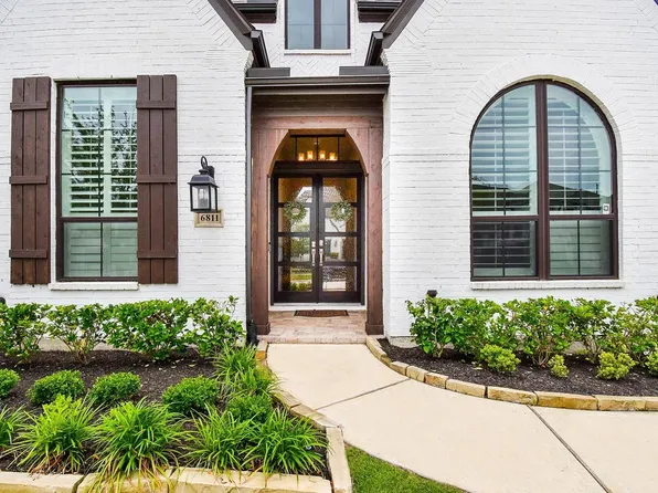 6811 Mirabeau Ln, Katy, TX 77493