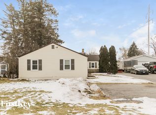 802 Foster Ave, Lake Bluff, IL