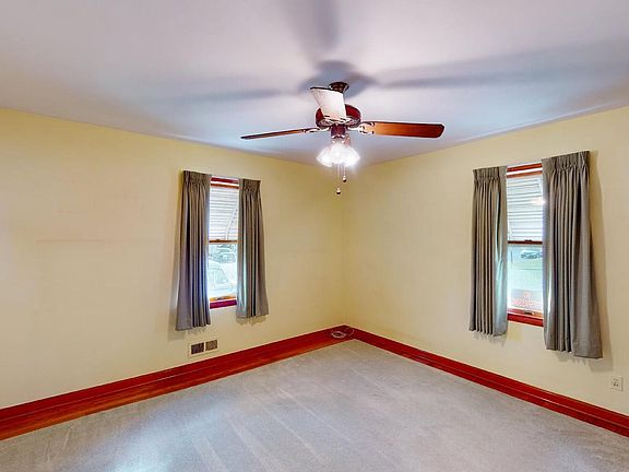 5th image of 400 Eugenia Ave