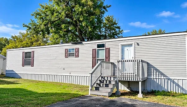 3 bed, 1153 sqft, $1,100 — Photo 1