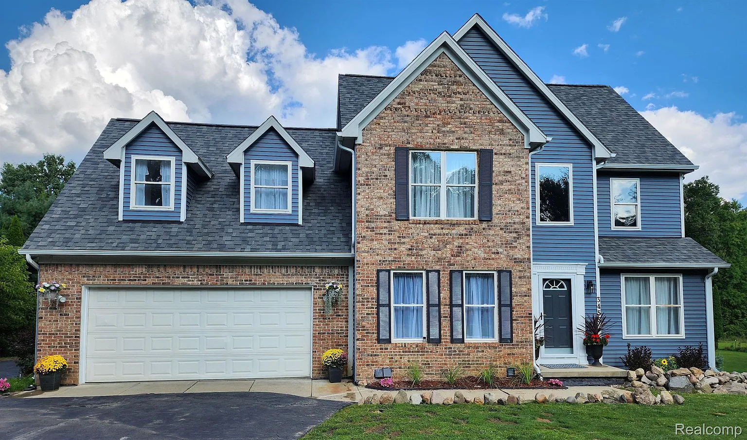 3455 Pingree Rd photo 1