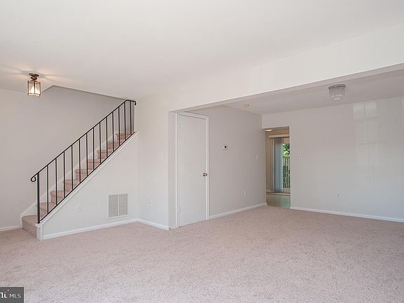 3rd image of 3515 Legere Ct