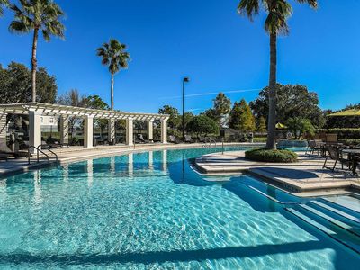 Crystal Lakes Manor Apartments - Pinellas Park, Fl 