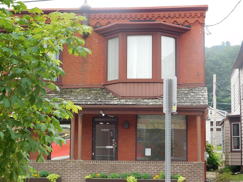 2230 Perkiomen Ave. Exterior