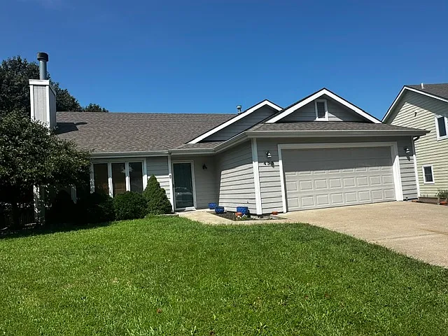 3 bed, 2.5 bath, 1743 sqft, $2,400 — Photo 1