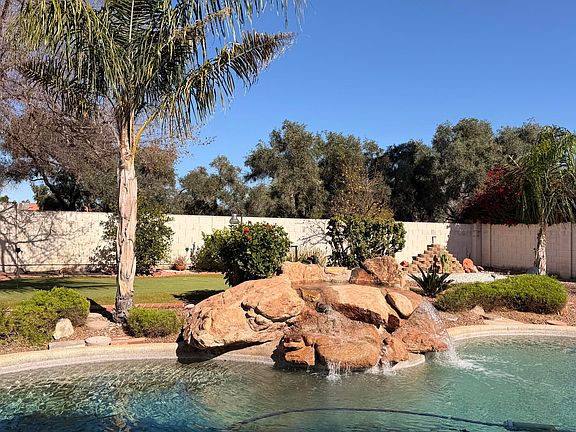 5th image of 4292 W Walton Way