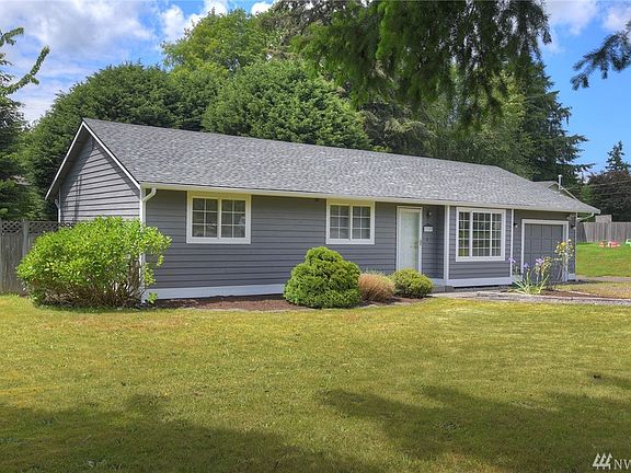 2nd image of 27197 Meadow Cir NE