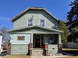 1117 S 19th St, Manitowoc, WI 54220