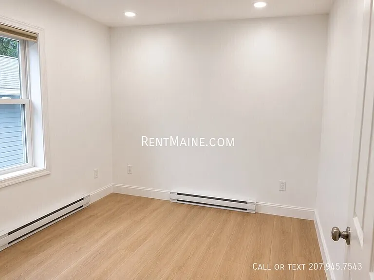11 Center Street Ave #2 — Photo 11