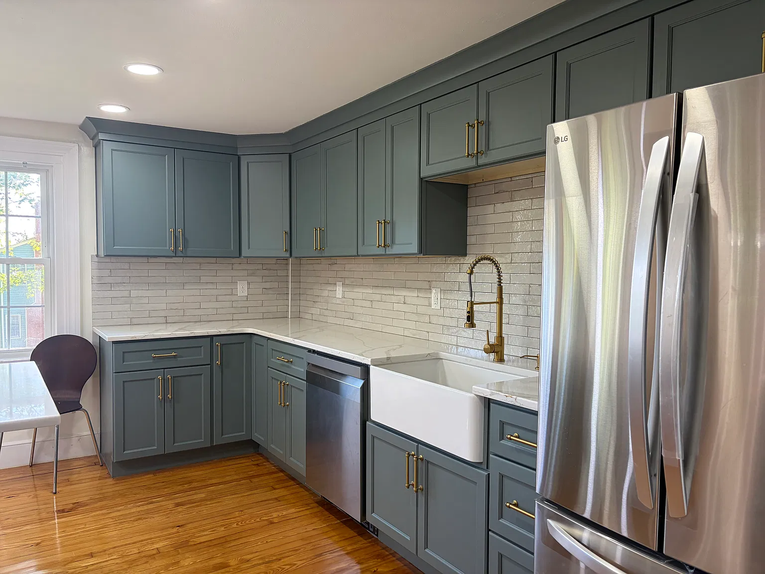 4 bed, 2336 sqft, $2,800 — Photo 4