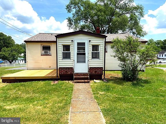 4th image of 173 Brookdale Ave