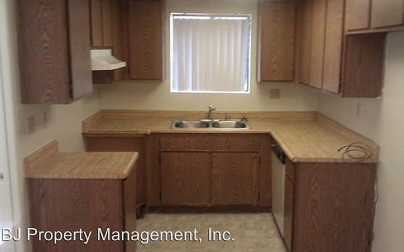 2nd image of 3137 W 139th St APT 211