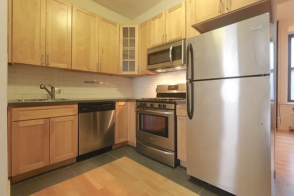 Rented by Compass | media 2