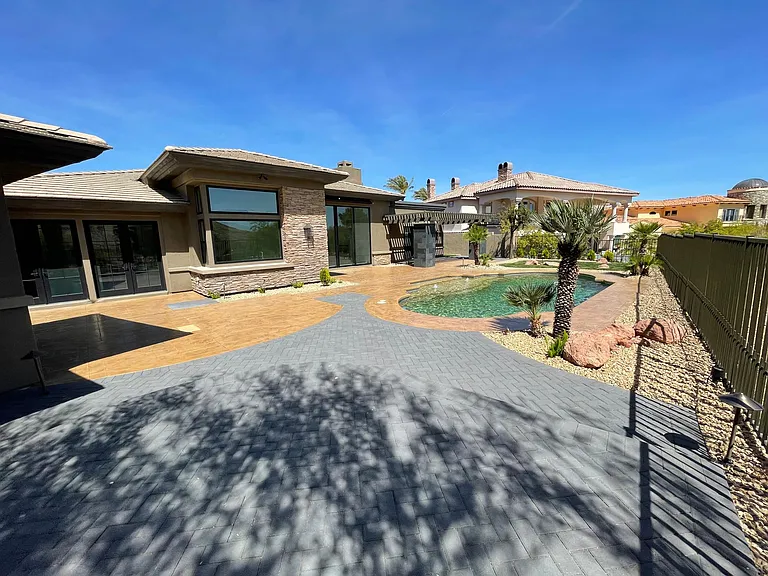 2577 Red Arrow Dr — Photo 31