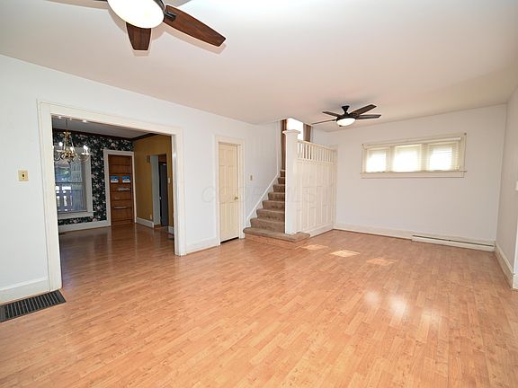 5th image of 556 S Vine St
