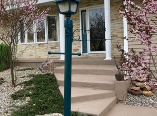 10 Birch Hill Rd, Agawam, MA 01001