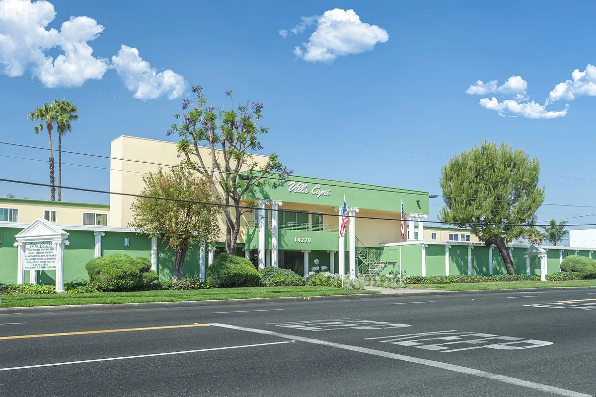 Building Photo - Villa Capri Apartments