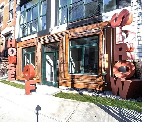 Rented by Nooklyn NYC LLC | media 18