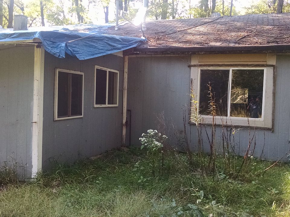 2nd image of 2455 Blake Rd
