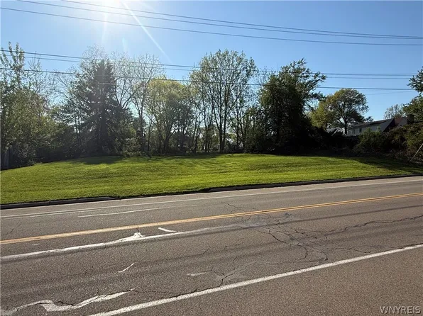 6316 McKinley Pkwy #27, Hamburg, NY 14075