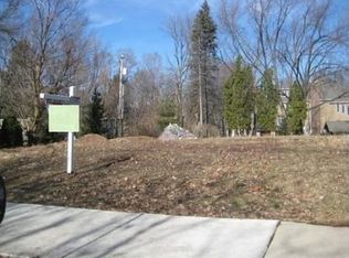 615 Prairie Ave, Naperville, IL 60540