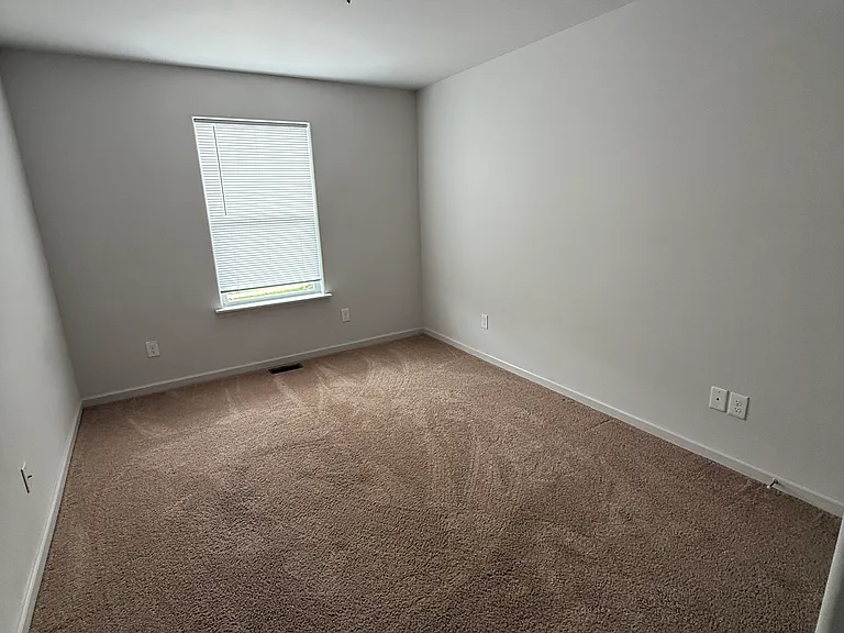 252 Old Woolen Mill Ln — Photo 12