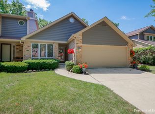 422 W Evergreen St, Wheaton, IL 60187