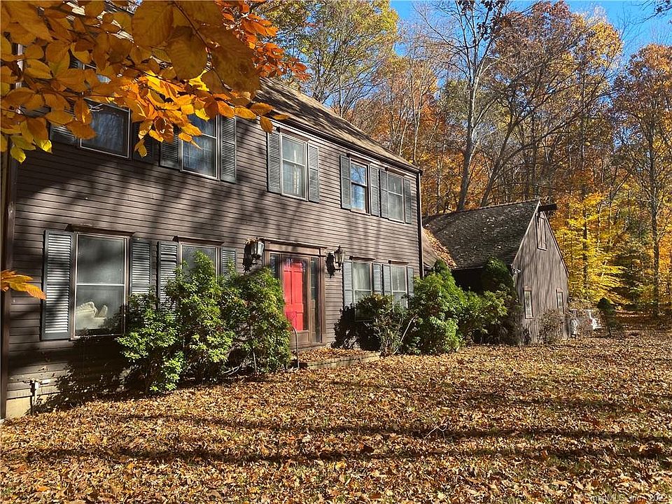 1st image of 10 Dinglebrook Ln