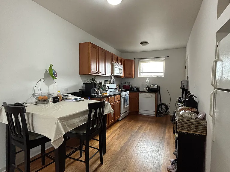 2608 N Leclaire Ave #1 — Photo 3