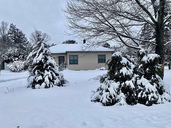 3rd image of 703 GREENBRIAR AVENUE