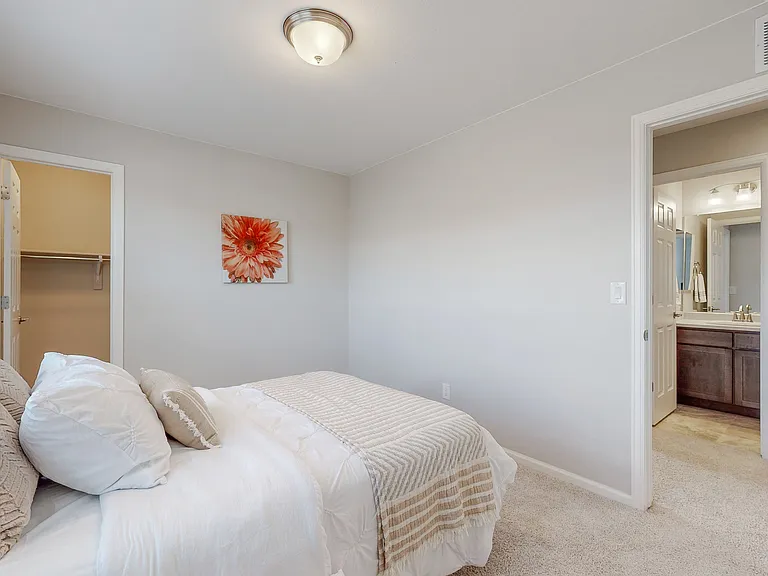 16296 E 47th Pl — Photo 15