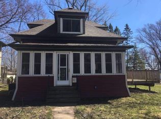 911 S Vine Ave, Marshfield, WI 54449